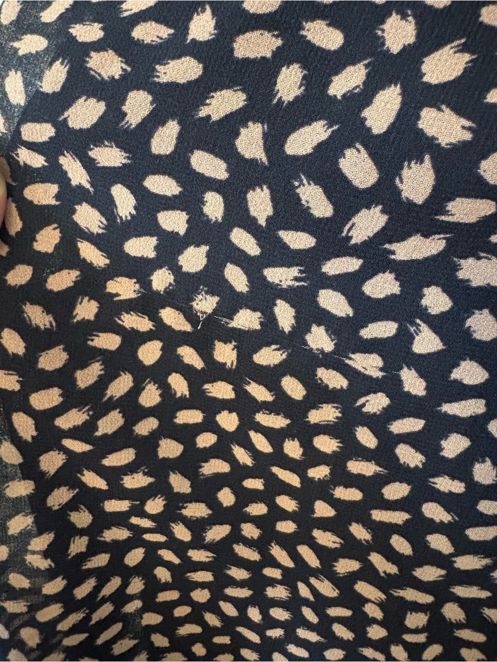 Ann Taylor Navy and Blush Pink Printed V-Neck Long Sleeve Blouse - Picture 5 of 9